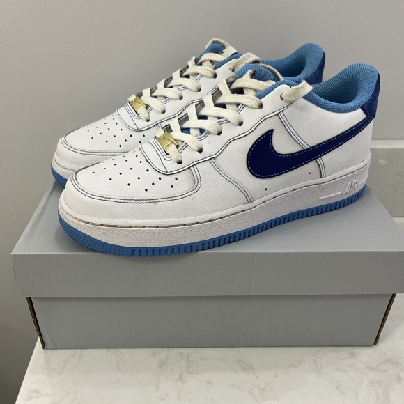 Nike Air Force 1 Low S50 White University Blue (GS) size 7Y - Picture 1 of 6